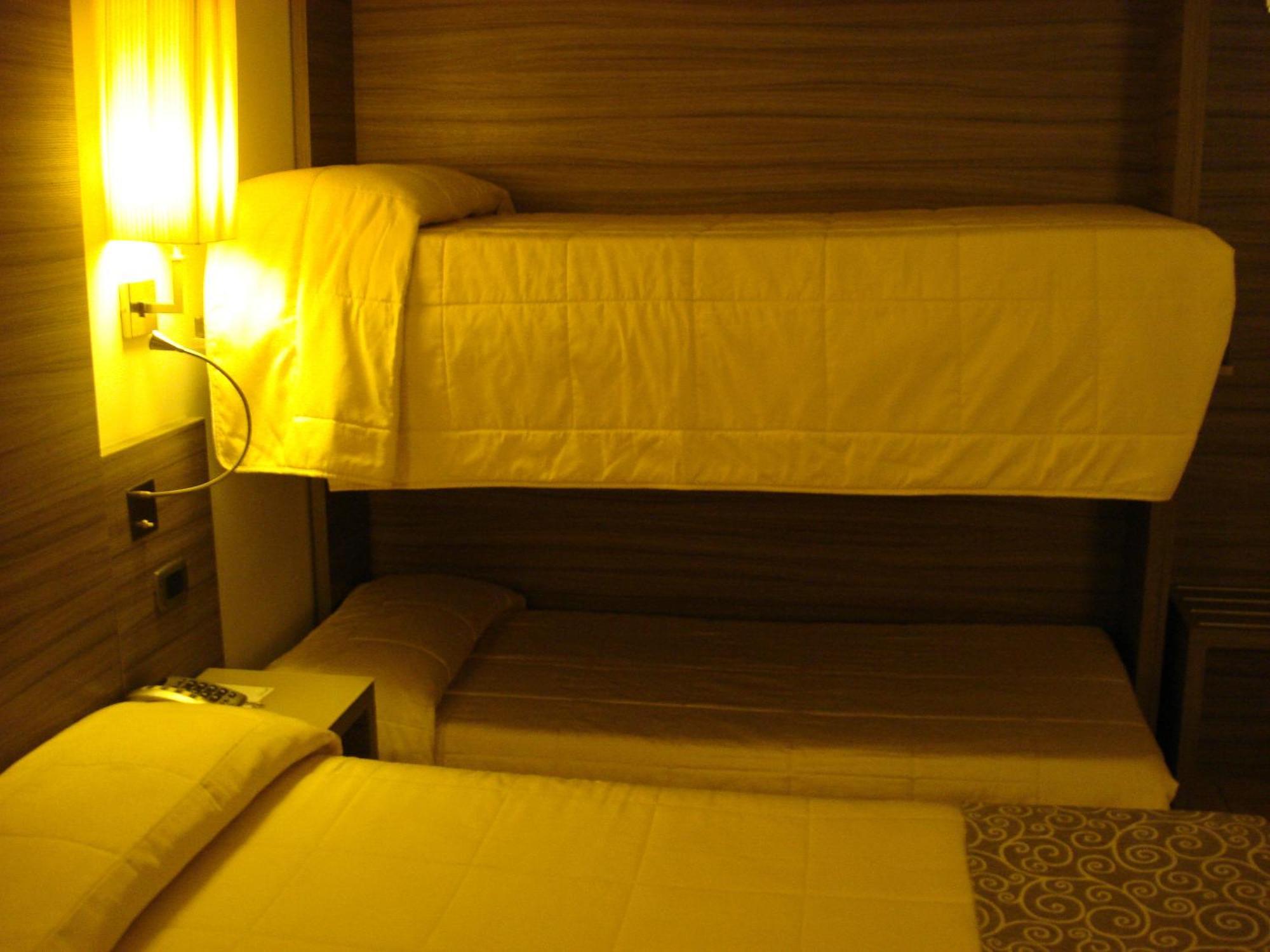 Morrisson Exclusive Rooms Rom Rum bild